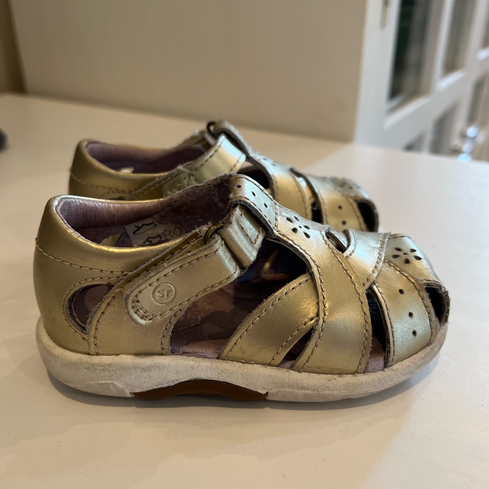 Stride Rite Sandals - Picture 3 of 3